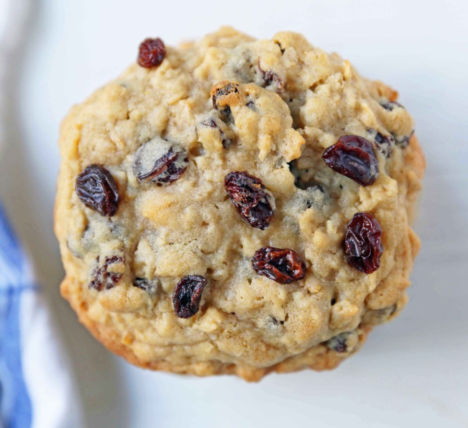 Oatmeal Raisin Cookie